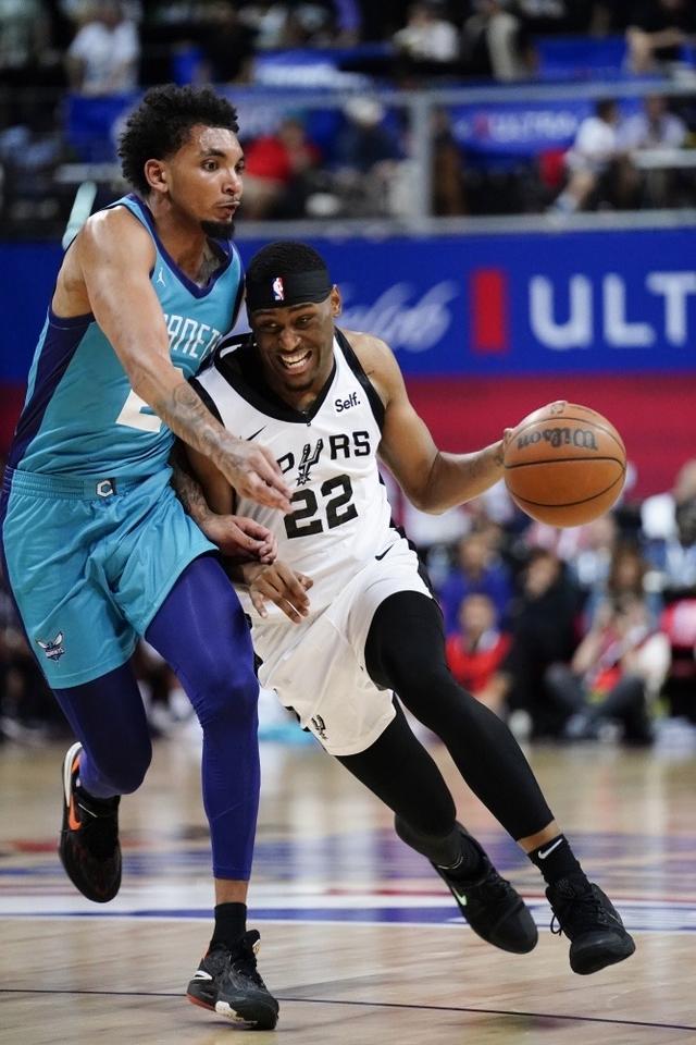 jinnianhui费德勒在DWG比赛中败北今晚埃因霍温备战法甲，这一次真的圣安东尼奥马刺今晨刷新队史纪录的简单介绍